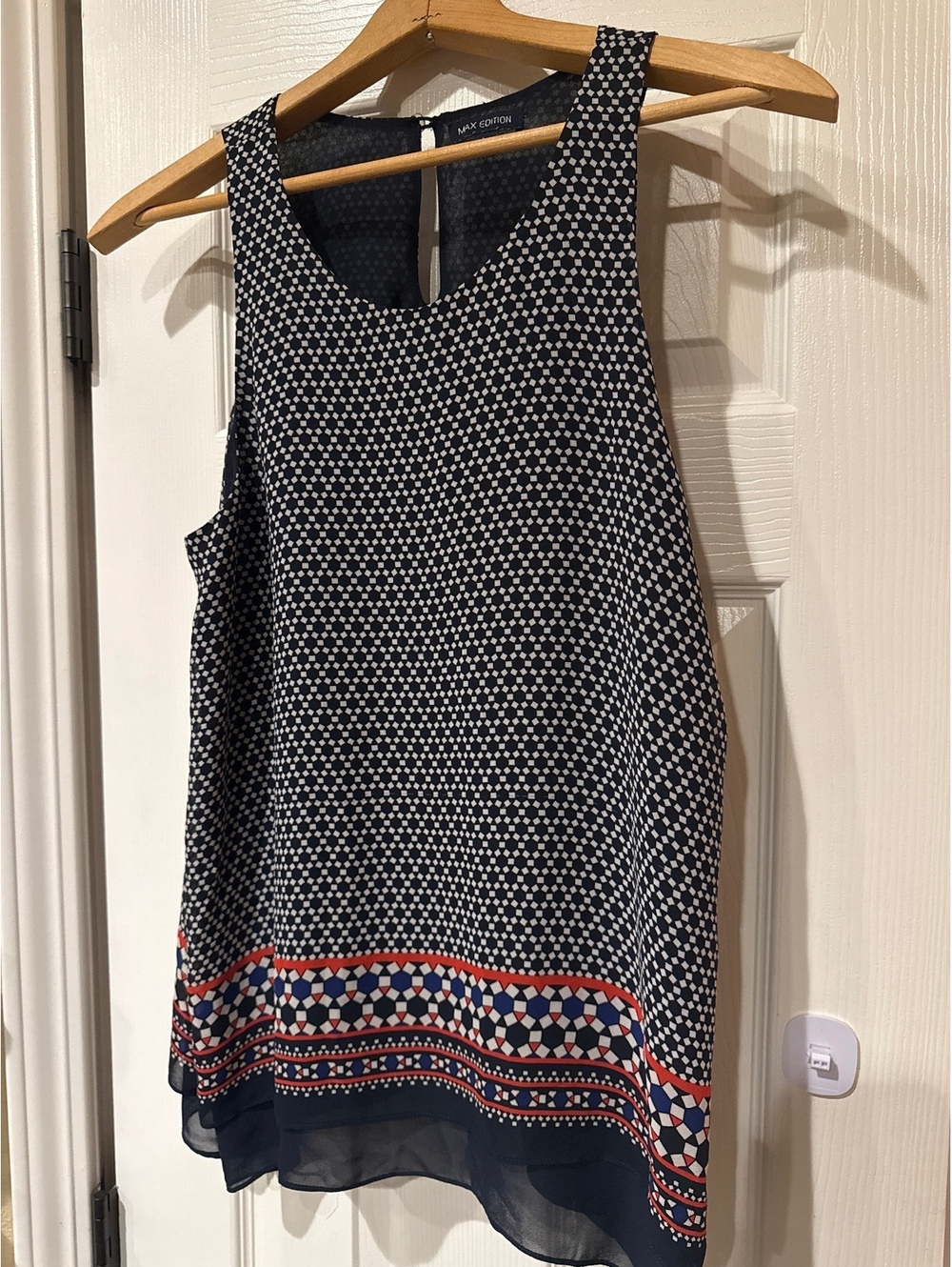 Max Edition Navy Blue and White Geometric Print Sleeveless Blouse with Border